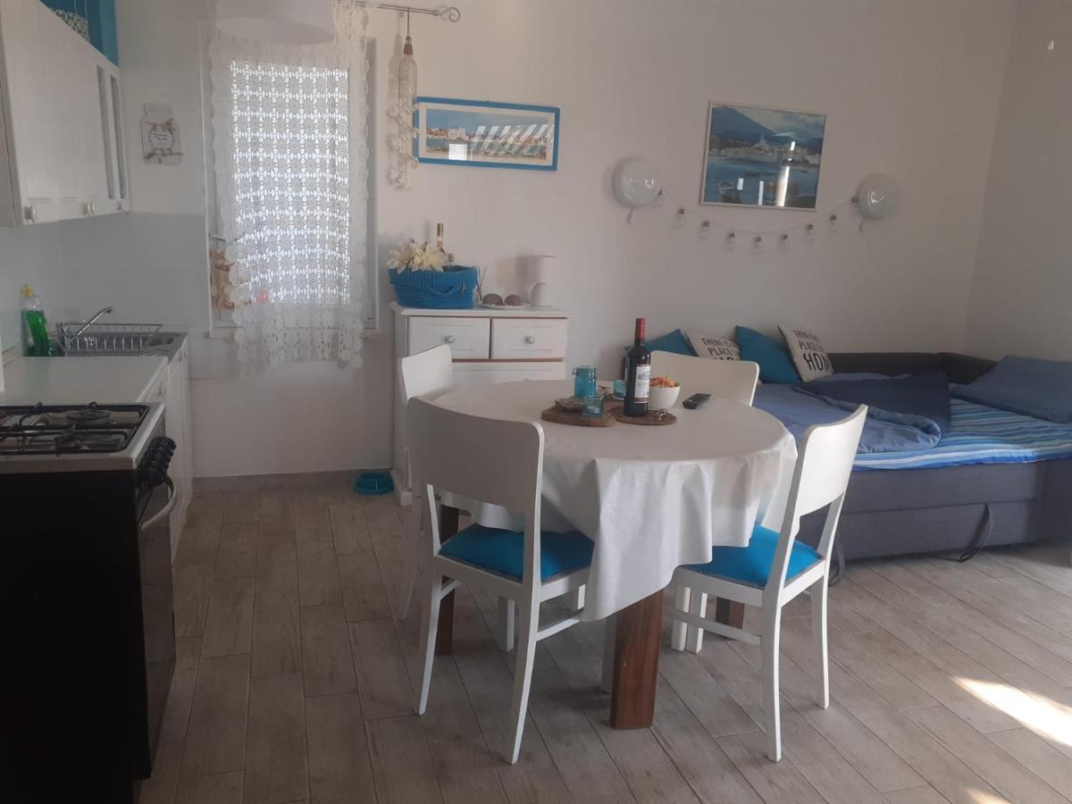 Apartment Lili Lukovo Bagian luar foto